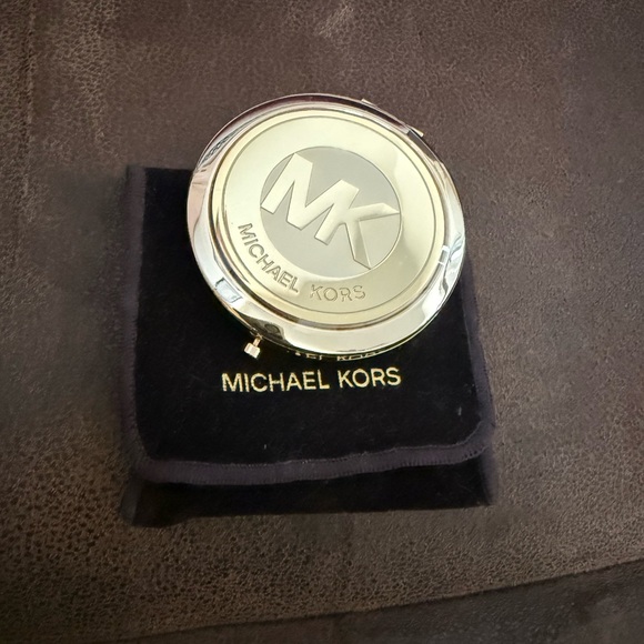 Michael Kors Accessories - NWOT Michael Kors Gold Compact Accessory